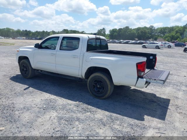 Photo 2 VIN: 5TFAX5GN4JX112825 - TOYOTA TACOMA 