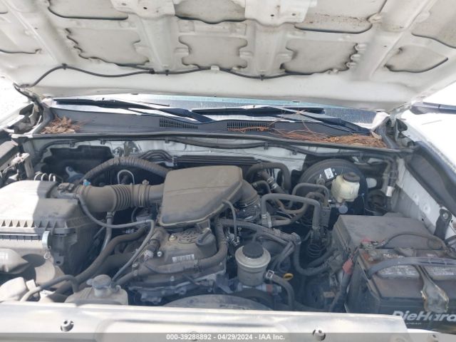 Photo 9 VIN: 5TFAX5GN4JX112825 - TOYOTA TACOMA 