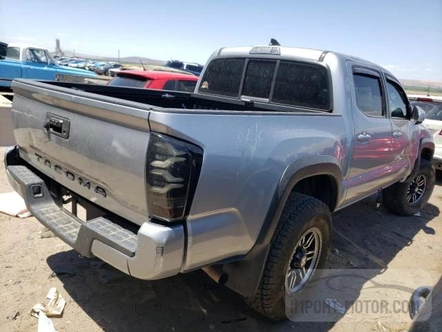 Photo 2 VIN: 5TFAX5GN4JX117698 - TOYOTA TACOMA 