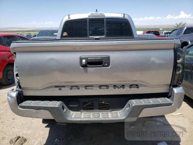 Photo 5 VIN: 5TFAX5GN4JX117698 - TOYOTA TACOMA 