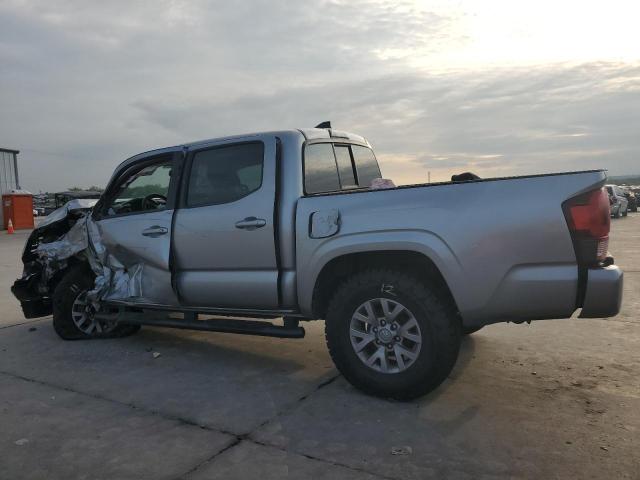 Photo 1 VIN: 5TFAX5GN4JX127941 - TOYOTA TACOMA DOU 