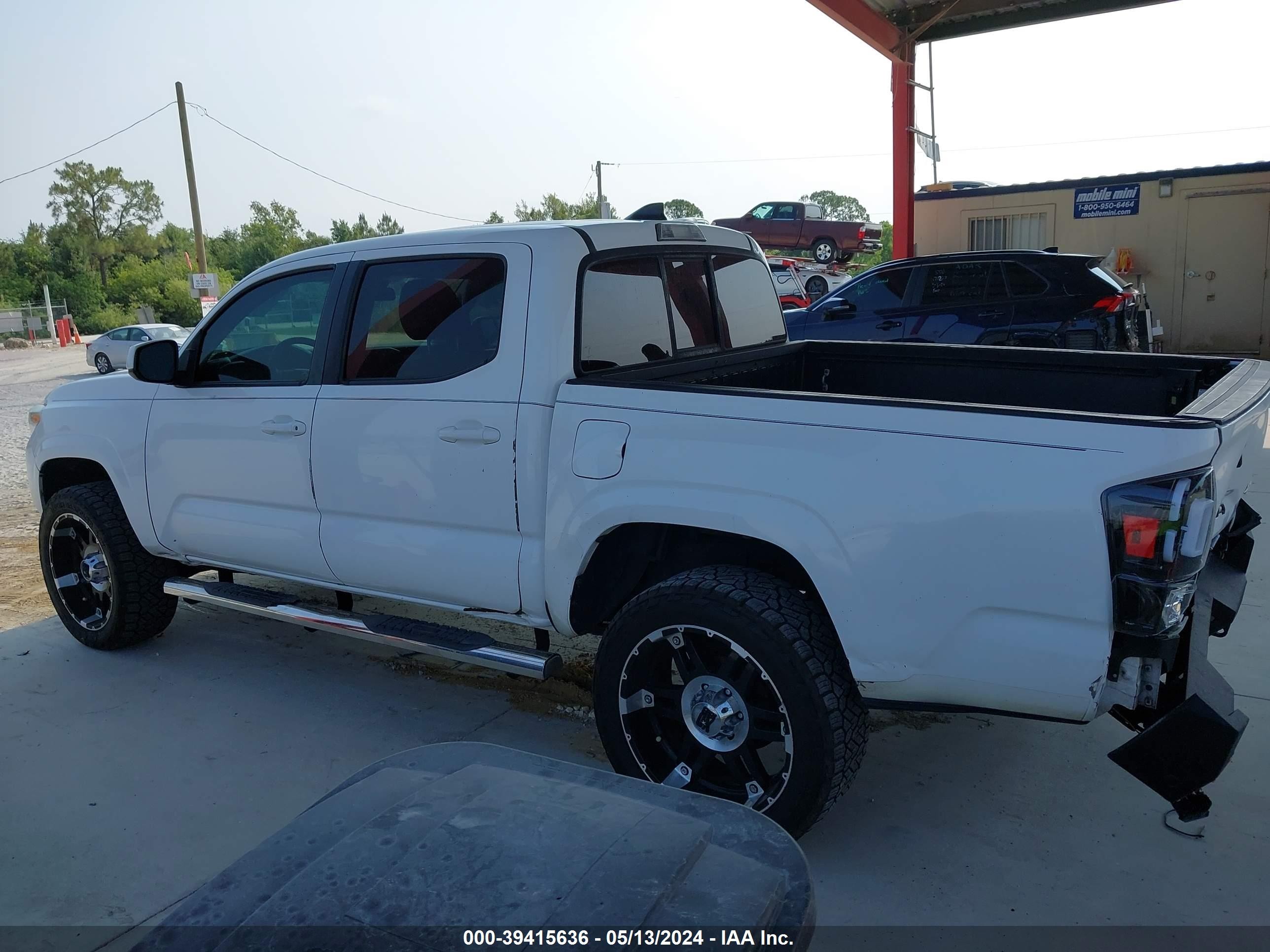 Photo 13 VIN: 5TFAX5GN4KX140836 - TOYOTA TACOMA 