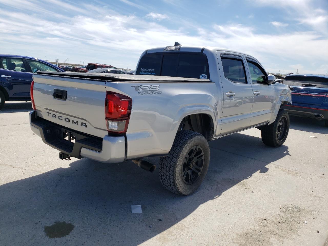 Photo 2 VIN: 5TFAX5GN4KX147740 - TOYOTA TACOMA 