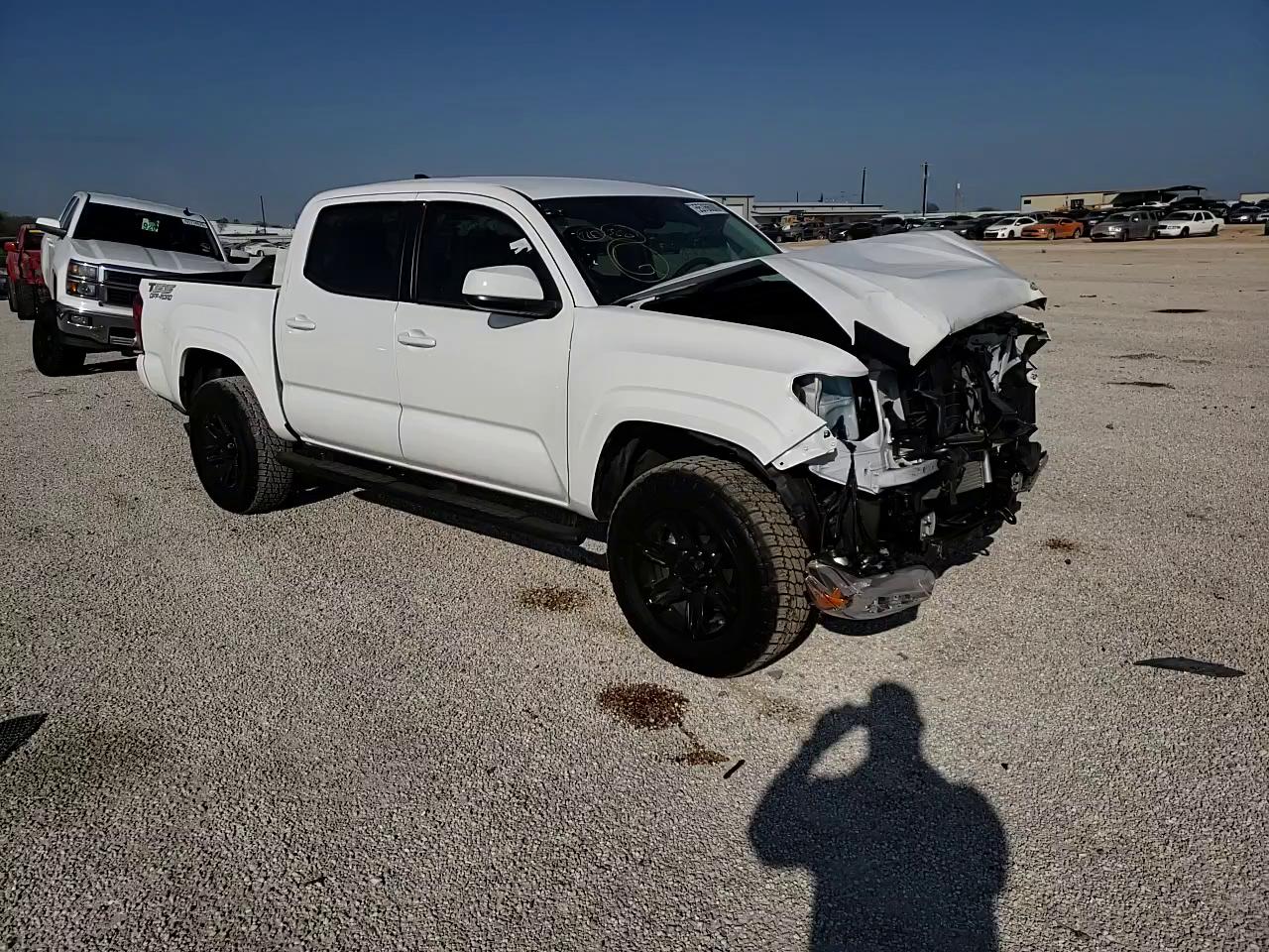 Photo 10 VIN: 5TFAX5GN4KX164702 - TOYOTA TACOMA DOU 