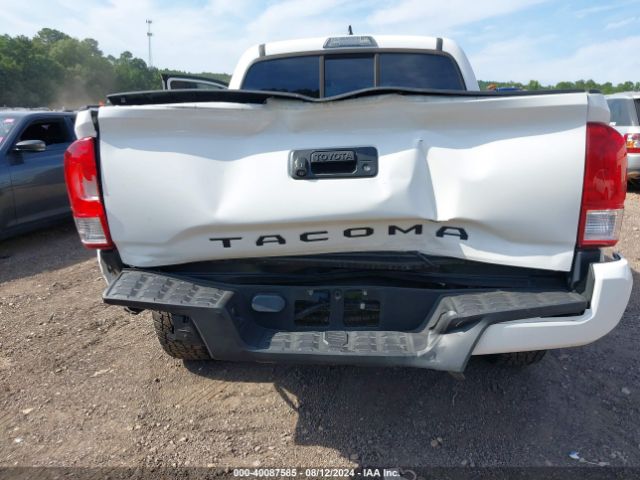 Photo 5 VIN: 5TFAX5GN5HX084964 - TOYOTA TACOMA 