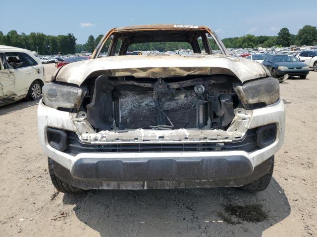 Photo 4 VIN: 5TFAX5GN5KX138853 - TOYOTA TACOMA DOU 