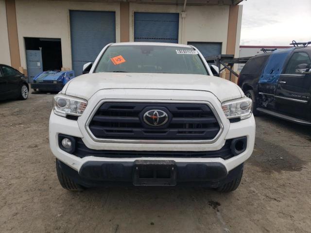 Photo 4 VIN: 5TFAX5GN5KX162893 - TOYOTA TACOMA 