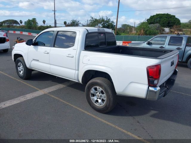 Photo 2 VIN: 5TFAX5GN6JX105021 - TOYOTA TACOMA 