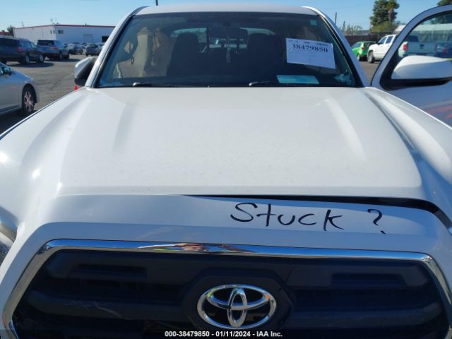 Photo 9 VIN: 5TFAX5GN7HX077059 - TOYOTA TACOMA 