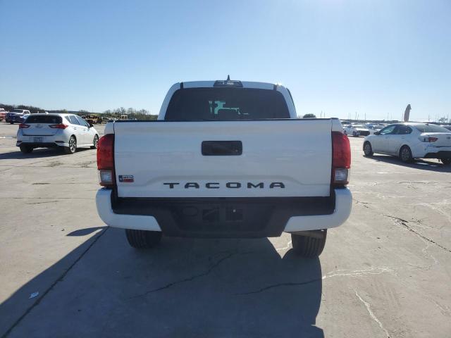 Photo 5 VIN: 5TFAX5GN7JX105383 - TOYOTA TACOMA DOU 