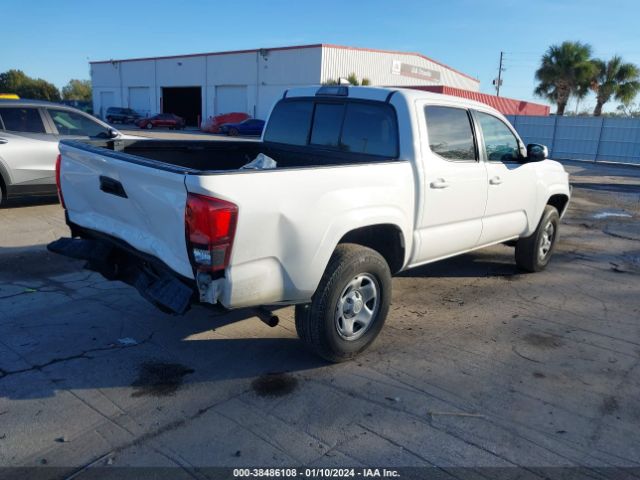 Photo 3 VIN: 5TFAX5GN7KX136568 - TOYOTA TACOMA 