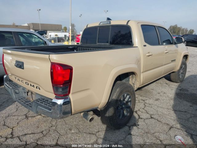 Photo 3 VIN: 5TFAX5GN8KX134215 - TOYOTA TACOMA 