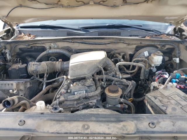 Photo 9 VIN: 5TFAX5GN8KX134215 - TOYOTA TACOMA 