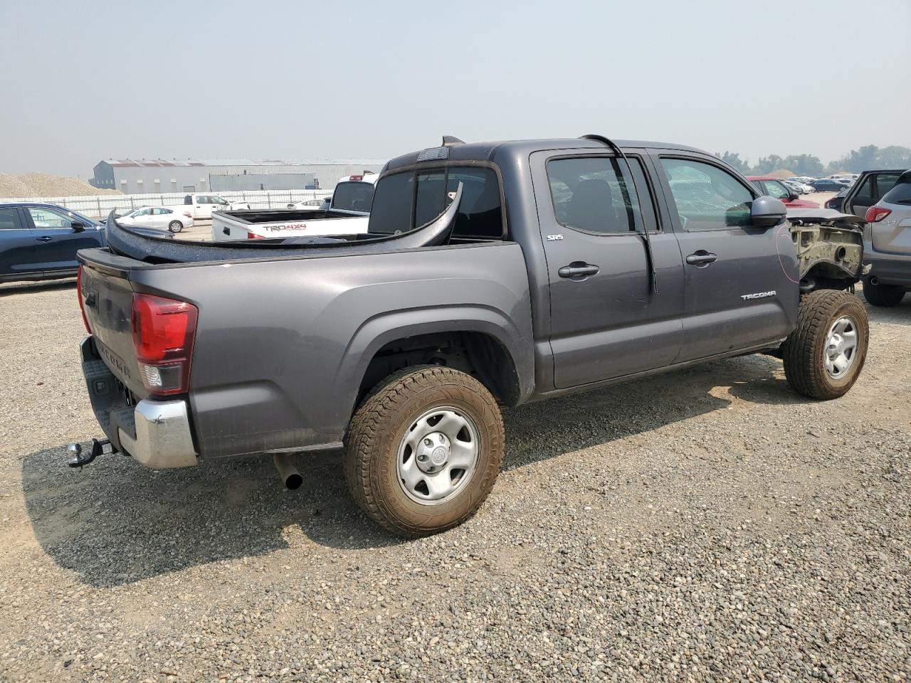 Photo 2 VIN: 5TFAX5GN8KX140158 - TOYOTA TACOMA 