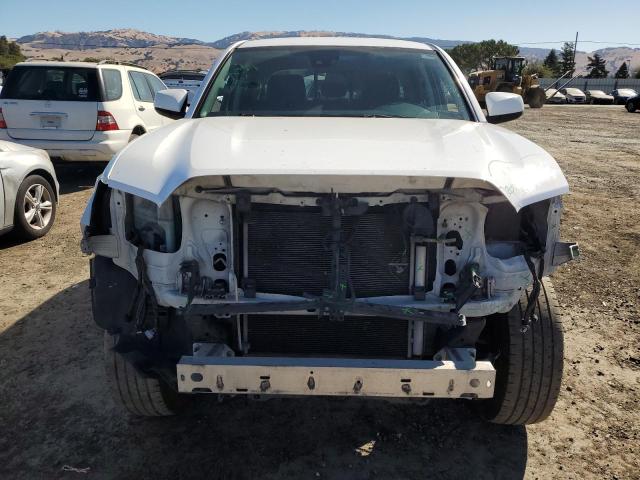 Photo 4 VIN: 5TFAX5GN8KX141715 - TOYOTA TACOMA DOU 