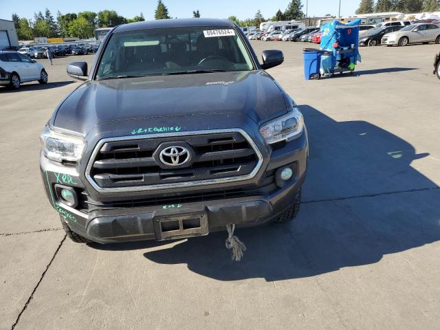 Photo 4 VIN: 5TFAX5GN9HX097720 - TOYOTA TACOMA DOU 