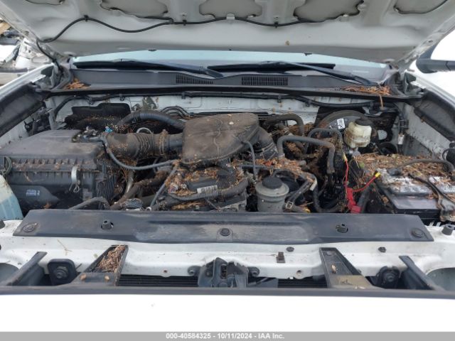 Photo 9 VIN: 5TFAX5GN9JX110780 - TOYOTA TACOMA 