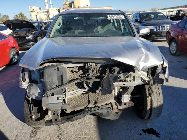 Photo 4 VIN: 5TFAX5GN9JX113310 - TOYOTA TACOMA DOU 