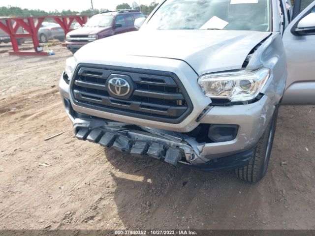 Photo 5 VIN: 5TFAX5GN9KX156689 - TOYOTA TACOMA 