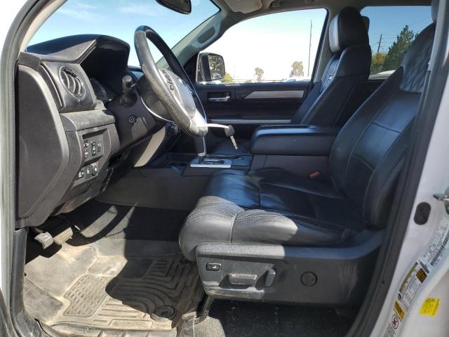 Photo 6 VIN: 5TFAY5F11EX413361 - TOYOTA TUNDRA CRE 