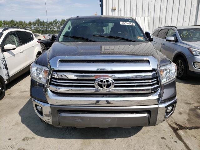 Photo 4 VIN: 5TFAY5F11HX673716 - TOYOTA TUNDRA CRE 