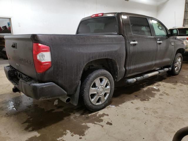 Photo 2 VIN: 5TFAY5F11JX699710 - TOYOTA TUNDRA CRE 