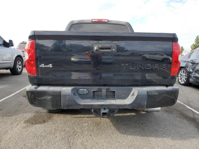 Photo 5 VIN: 5TFAY5F11JX703142 - TOYOTA TUNDRA CRE 