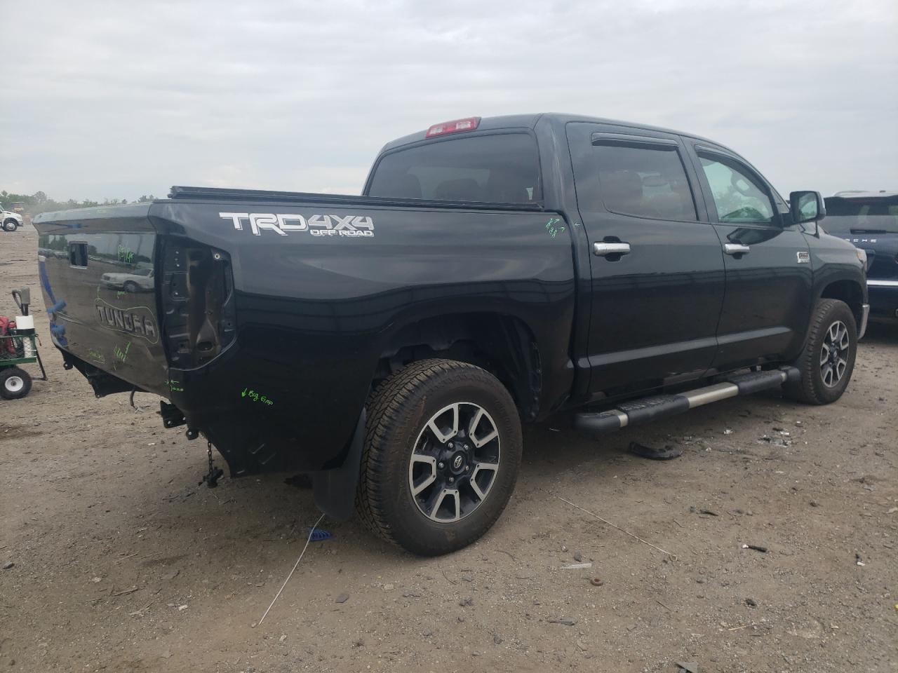 Photo 2 VIN: 5TFAY5F11KX853351 - TOYOTA TUNDRA 