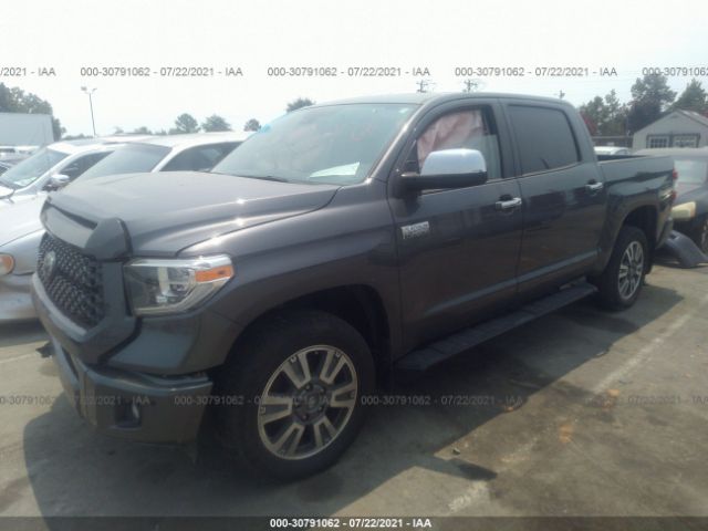 Photo 1 VIN: 5TFAY5F11LX882074 - TOYOTA TUNDRA 4WD 