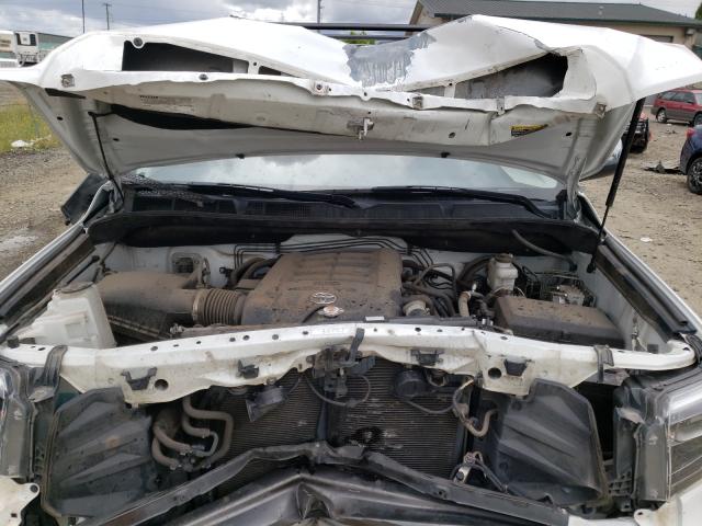 Photo 6 VIN: 5TFAY5F12JX739096 - TOYOTA TUNDRA CRE 