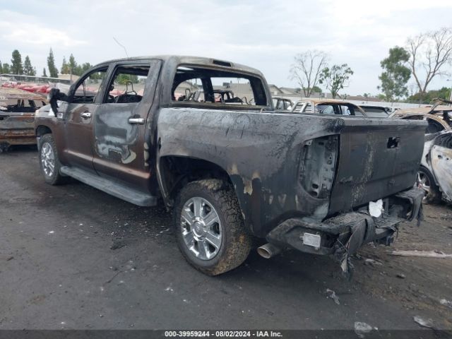 Photo 2 VIN: 5TFAY5F13FX422936 - TOYOTA TUNDRA 