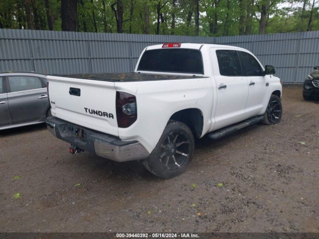 Photo 3 VIN: 5TFAY5F13FX435864 - TOYOTA TUNDRA 