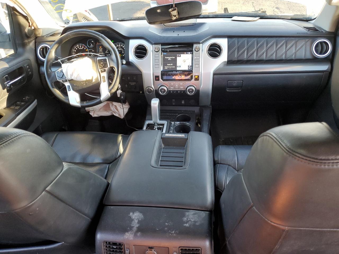 Photo 7 VIN: 5TFAY5F13JX705393 - TOYOTA TUNDRA 