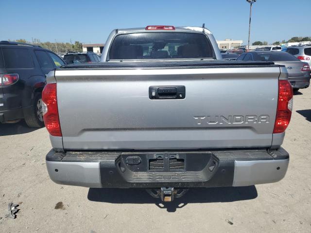 Photo 5 VIN: 5TFAY5F13KX786722 - TOYOTA TUNDRA CRE 