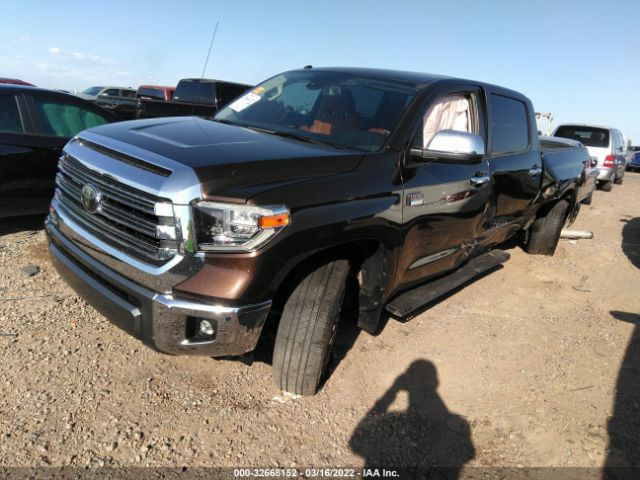 Photo 1 VIN: 5TFAY5F14JX725202 - TOYOTA TUNDRA 4WD 