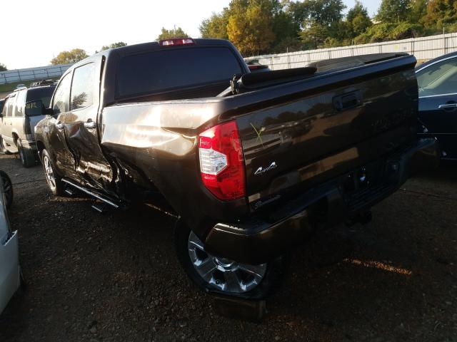 Photo 2 VIN: 5TFAY5F15KX843678 - TOYOTA TUNDRA CRE 