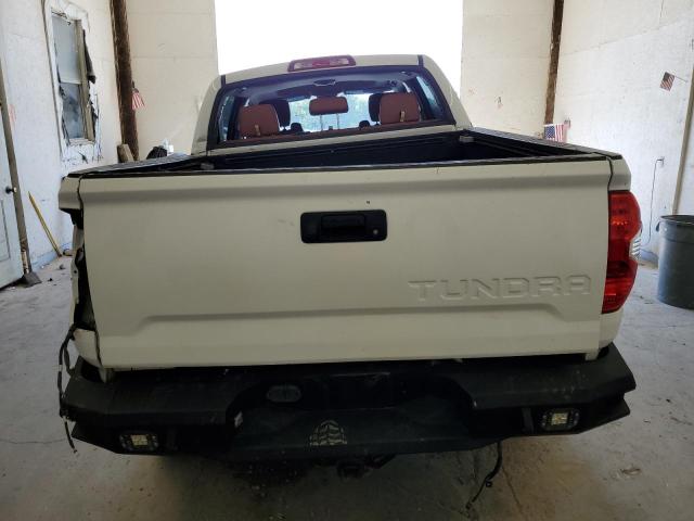 Photo 5 VIN: 5TFAY5F16GX556843 - TOYOTA TUNDRA CRE 