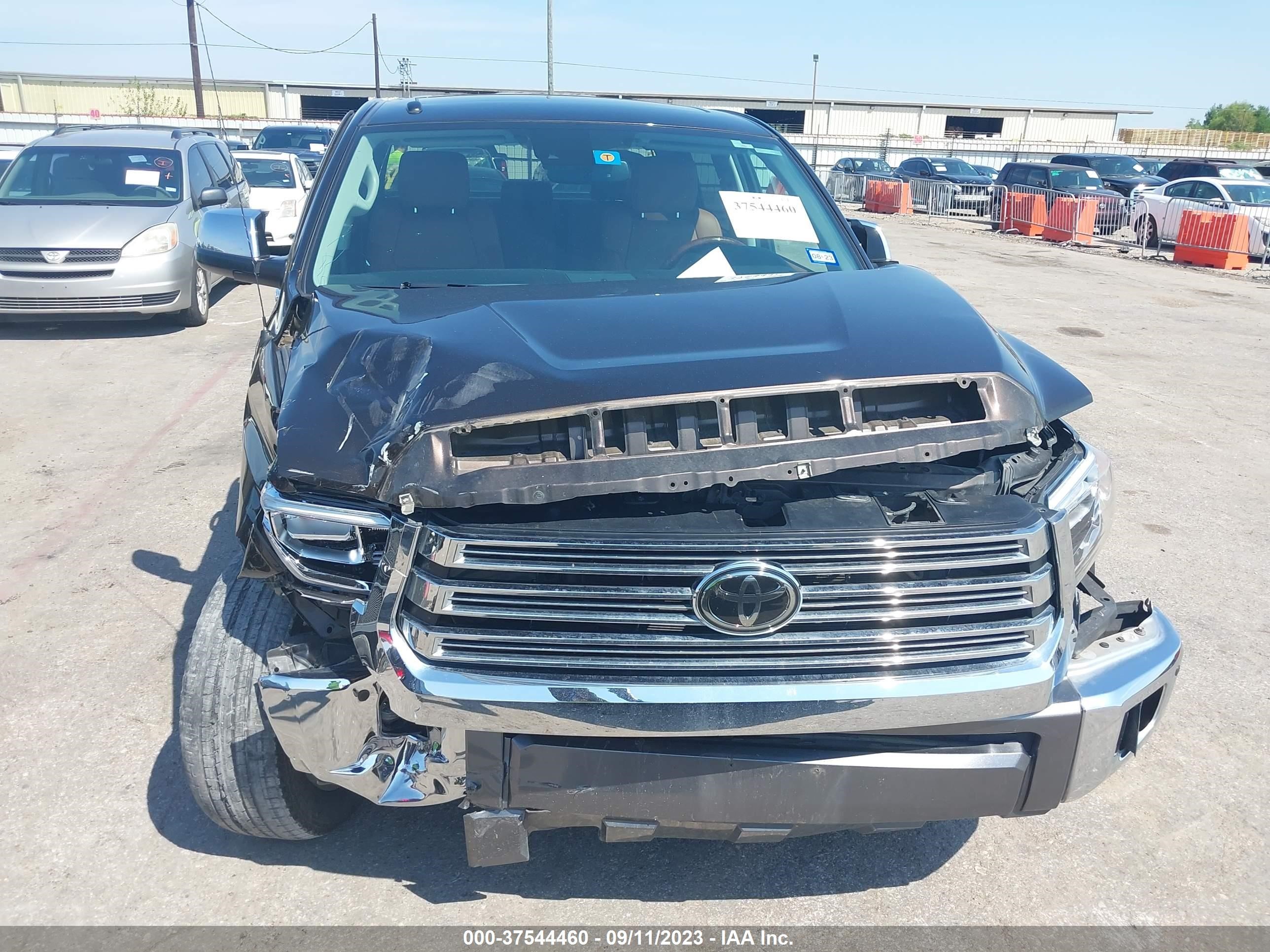 Photo 11 VIN: 5TFAY5F16KX846668 - TOYOTA TUNDRA 