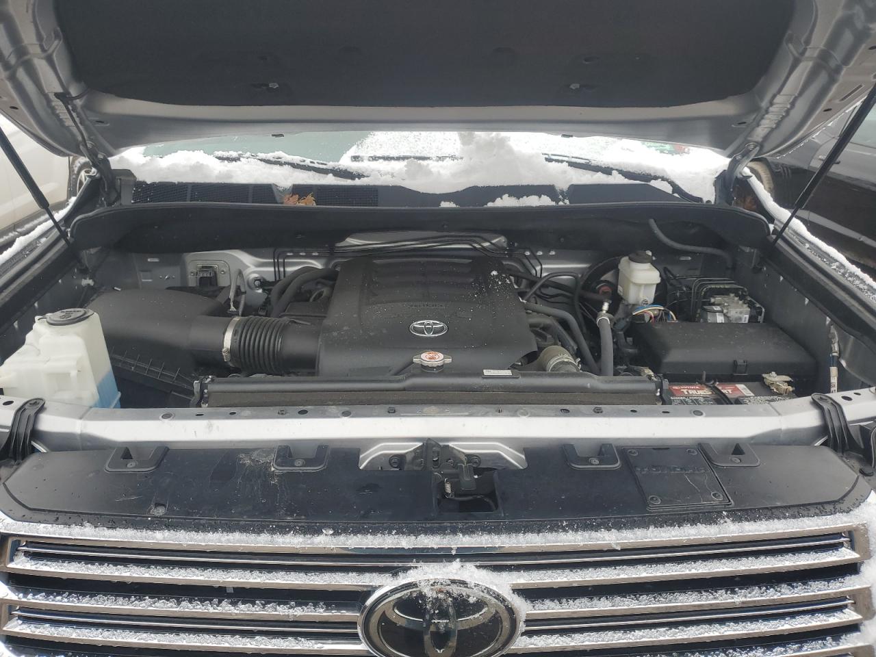 Photo 10 VIN: 5TFAY5F16KX848856 - TOYOTA TUNDRA 