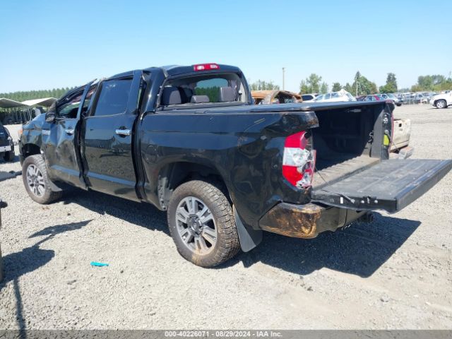 Photo 2 VIN: 5TFAY5F17JX693667 - TOYOTA TUNDRA 