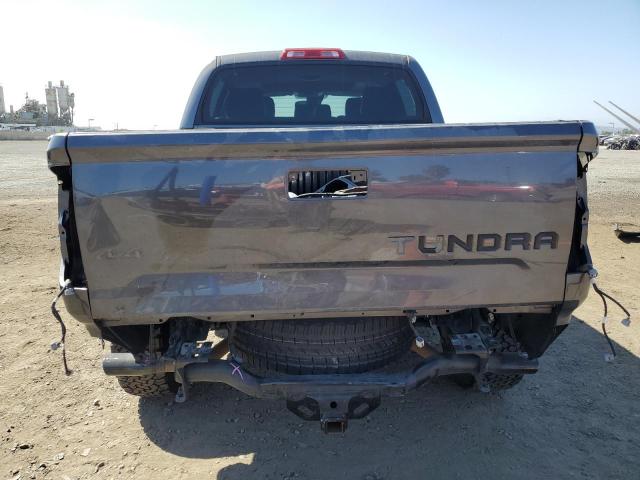 Photo 5 VIN: 5TFAY5F17KX853435 - TOYOTA TUNDRA CRE 