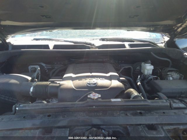 Photo 9 VIN: 5TFAY5F17MX977661 - TOYOTA TUNDRA 4WD 