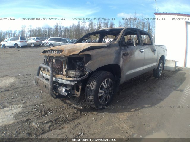 Photo 1 VIN: 5TFAY5F17MX987462 - TOYOTA TUNDRA 4WD 