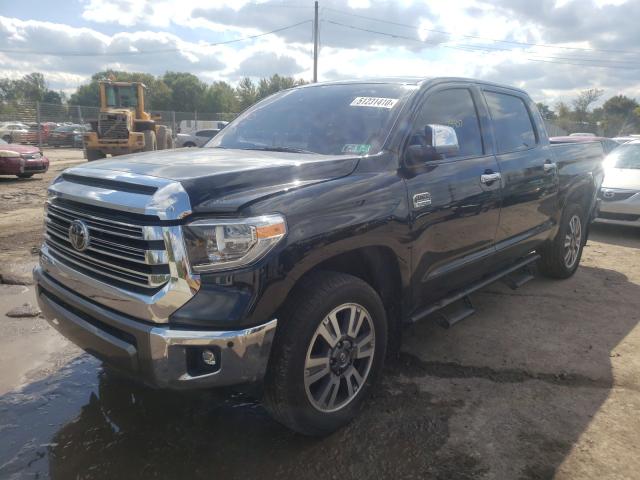 Photo 1 VIN: 5TFAY5F18JX695878 - TOYOTA TUNDRA CRE 