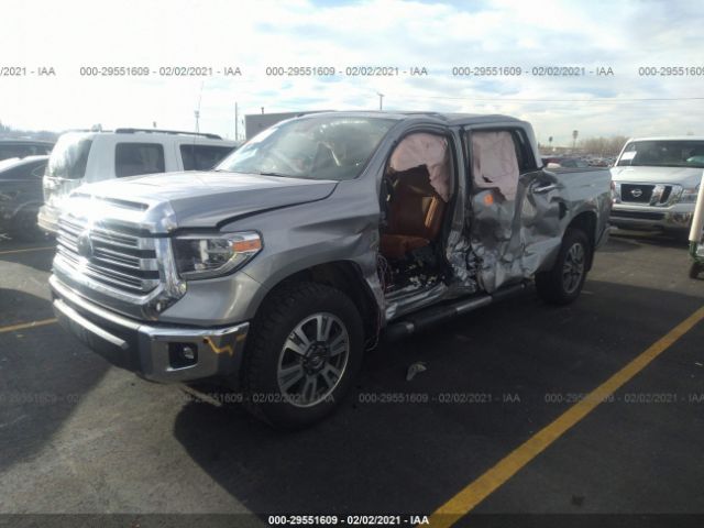 Photo 1 VIN: 5TFAY5F18JX743704 - TOYOTA TUNDRA 4WD 