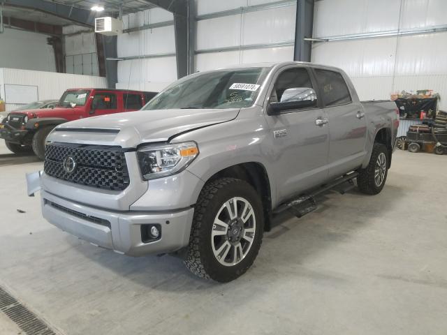 Photo 1 VIN: 5TFAY5F18KX833842 - TOYOTA TUNDRA CRE 