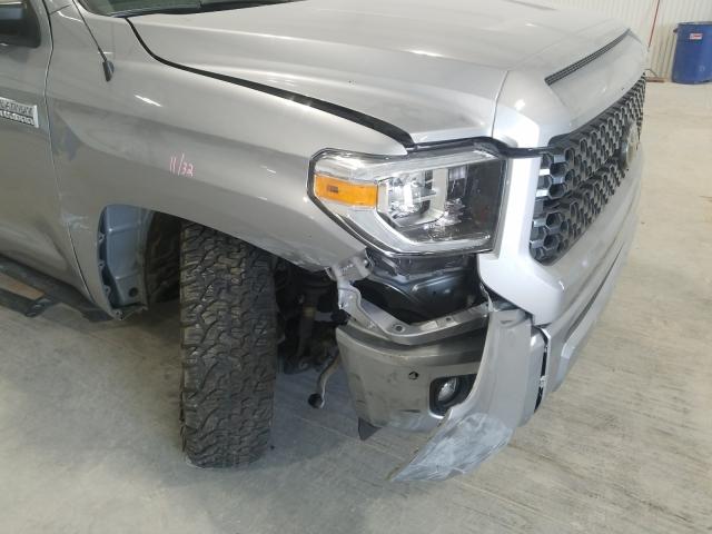 Photo 8 VIN: 5TFAY5F18KX833842 - TOYOTA TUNDRA CRE 