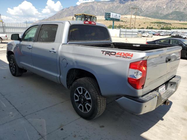 Photo 1 VIN: 5TFAY5F19JX723056 - TOYOTA TUNDRA CRE 