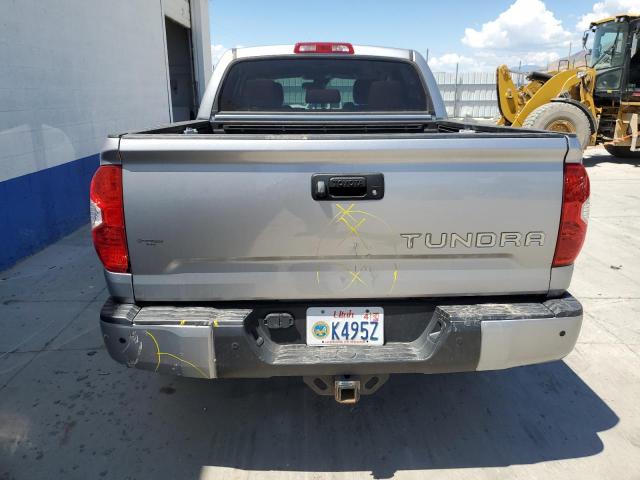 Photo 5 VIN: 5TFAY5F19JX723056 - TOYOTA TUNDRA CRE 