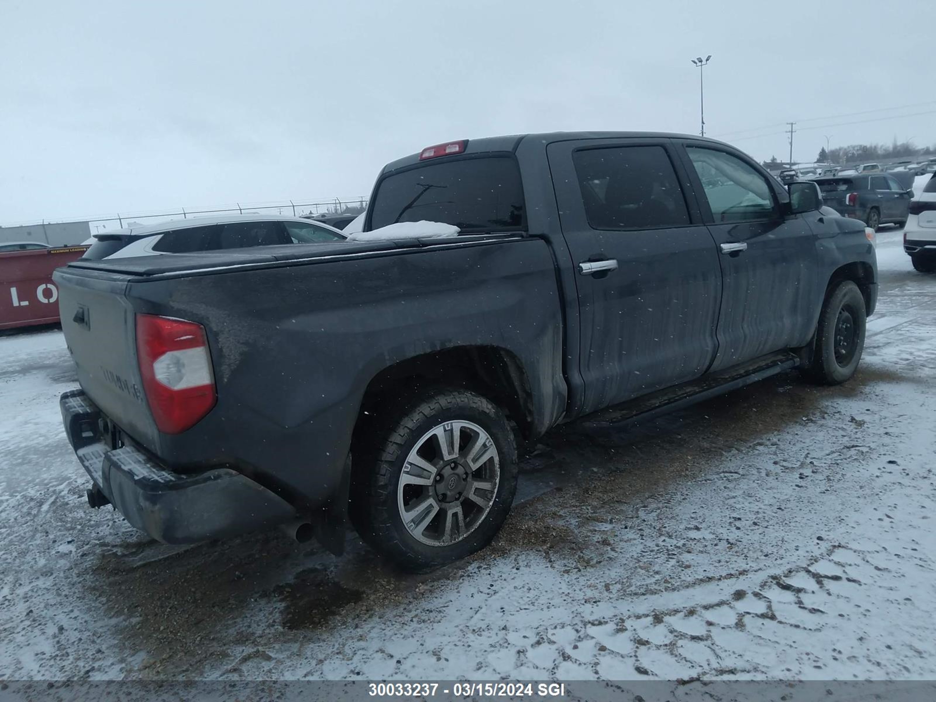 Photo 3 VIN: 5TFAY5F19JX738401 - TOYOTA TUNDRA 